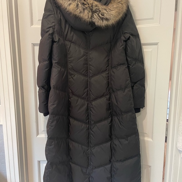 London Fog Down Parka Puffer Coat with Faux Fur Hood - Picture 15 of 16